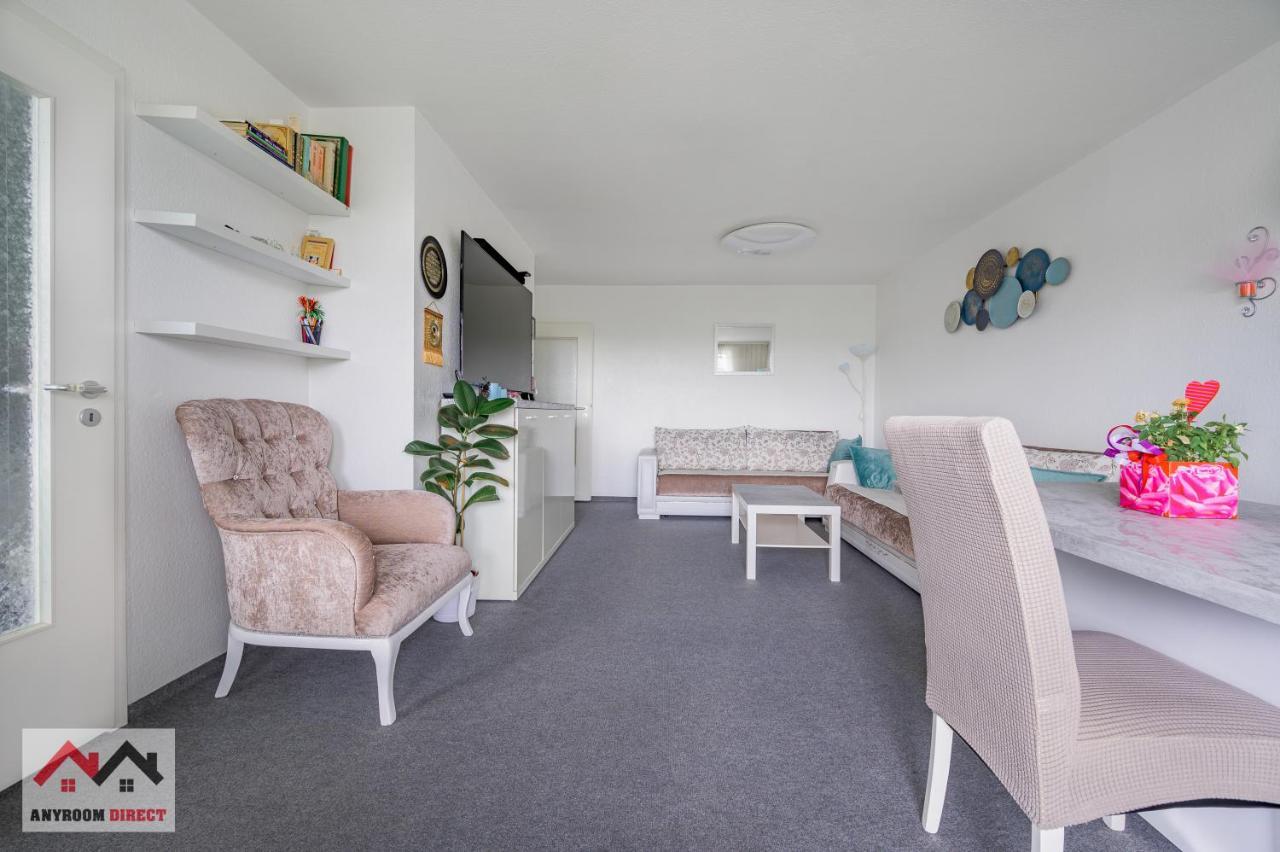 Anyroomdirect Private Apartments Near Hannover Exhibition Room Agency Bagian luar foto