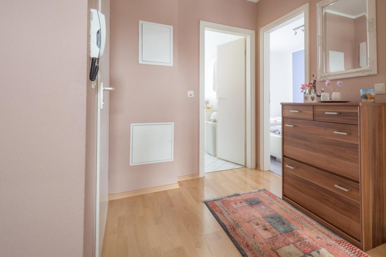 Anyroomdirect Private Apartments Near Hannover Exhibition Room Agency Bagian luar foto